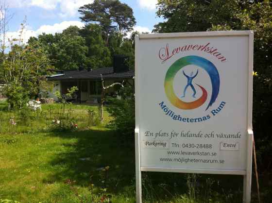 Möjligheternas rum, skylt