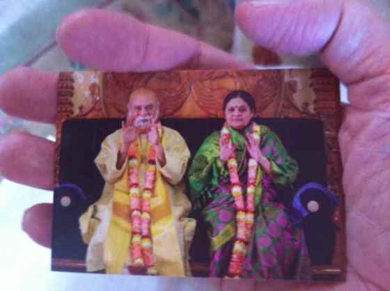 AmmaBhagavan i handen