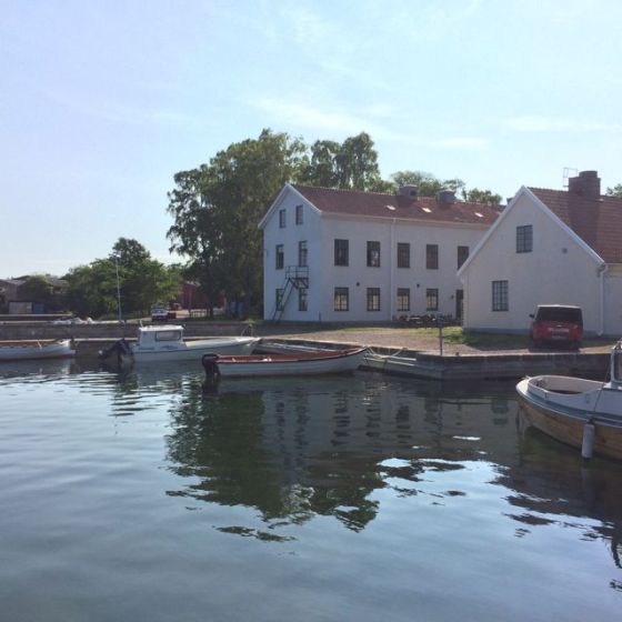 Vandrarhemet, borghamn