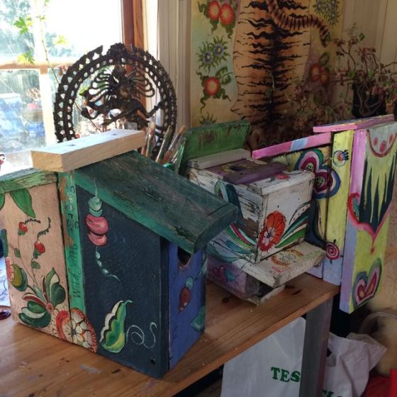 fågelholkar på målning