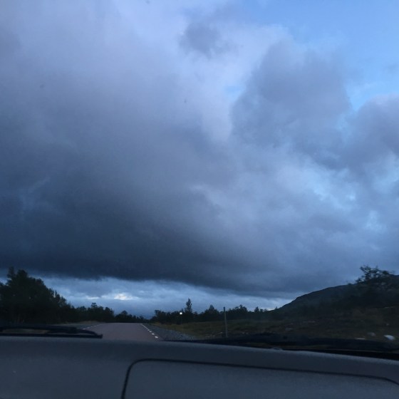 Fjäll, mörkret faller 