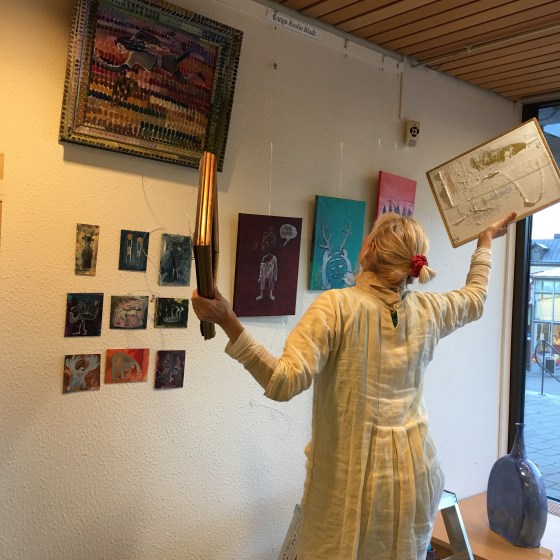 Ganga hänger bilder