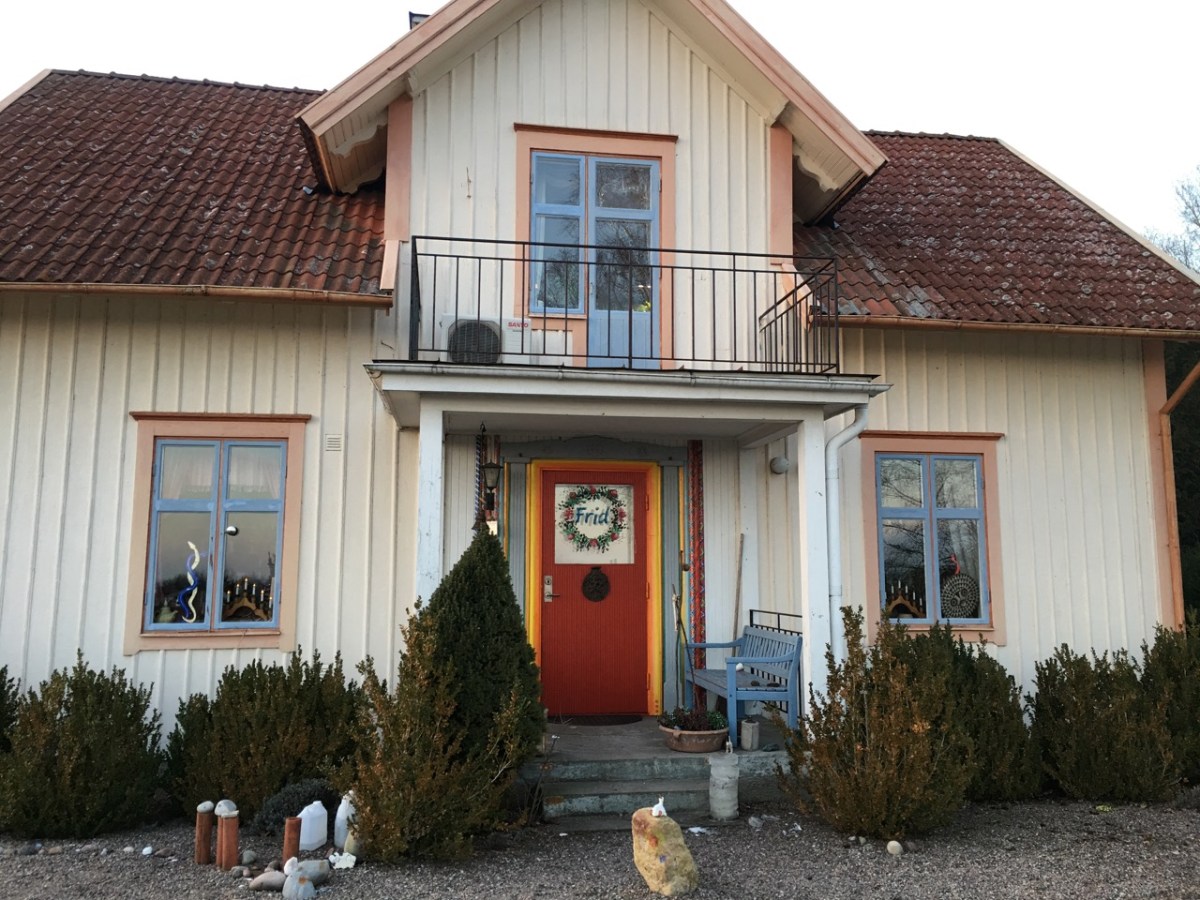 Ganga och ruriks dörr, i rött