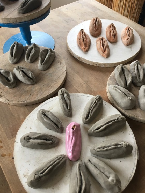 guariand Vaginas, ceramic by Ganga