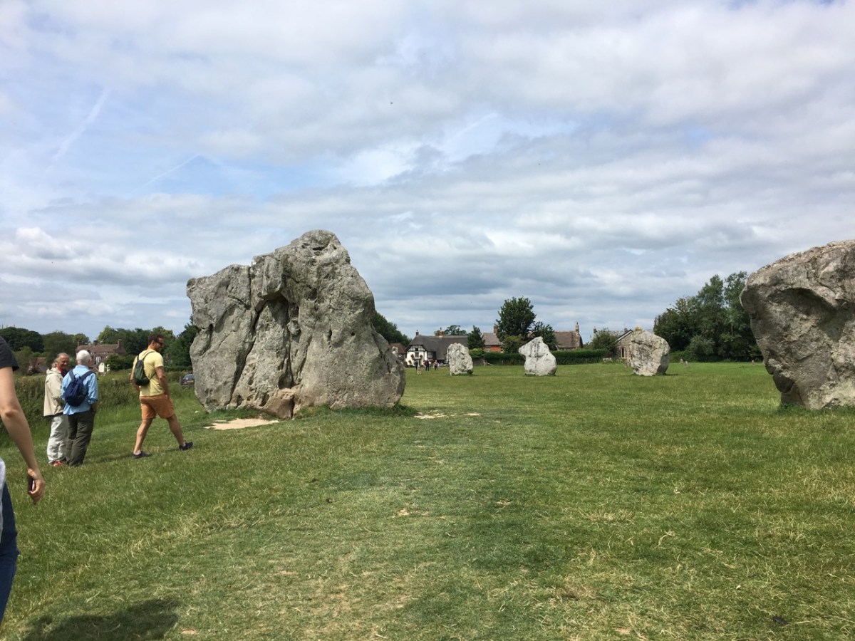 Avenbury stone Cikels