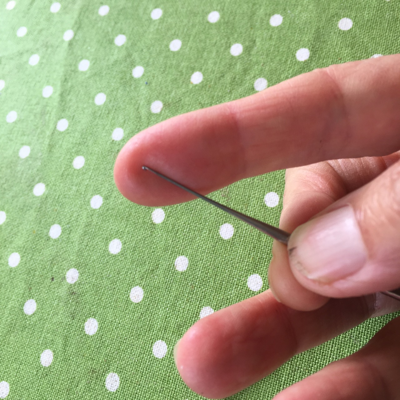 tunn virknål till dreads